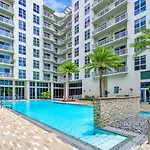 Comfort And Convenience 2Br Unit With Free Parking