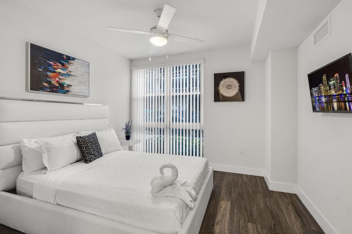 Comfort And Convenience 2br Unit With Free Parking Apartment *