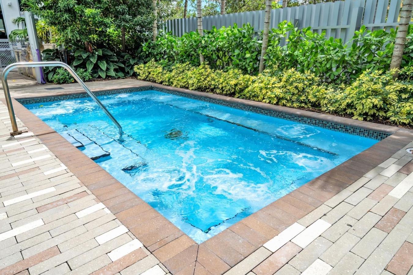 Apartment Comfort And Convenience 2br Unit With Free Parking Miami